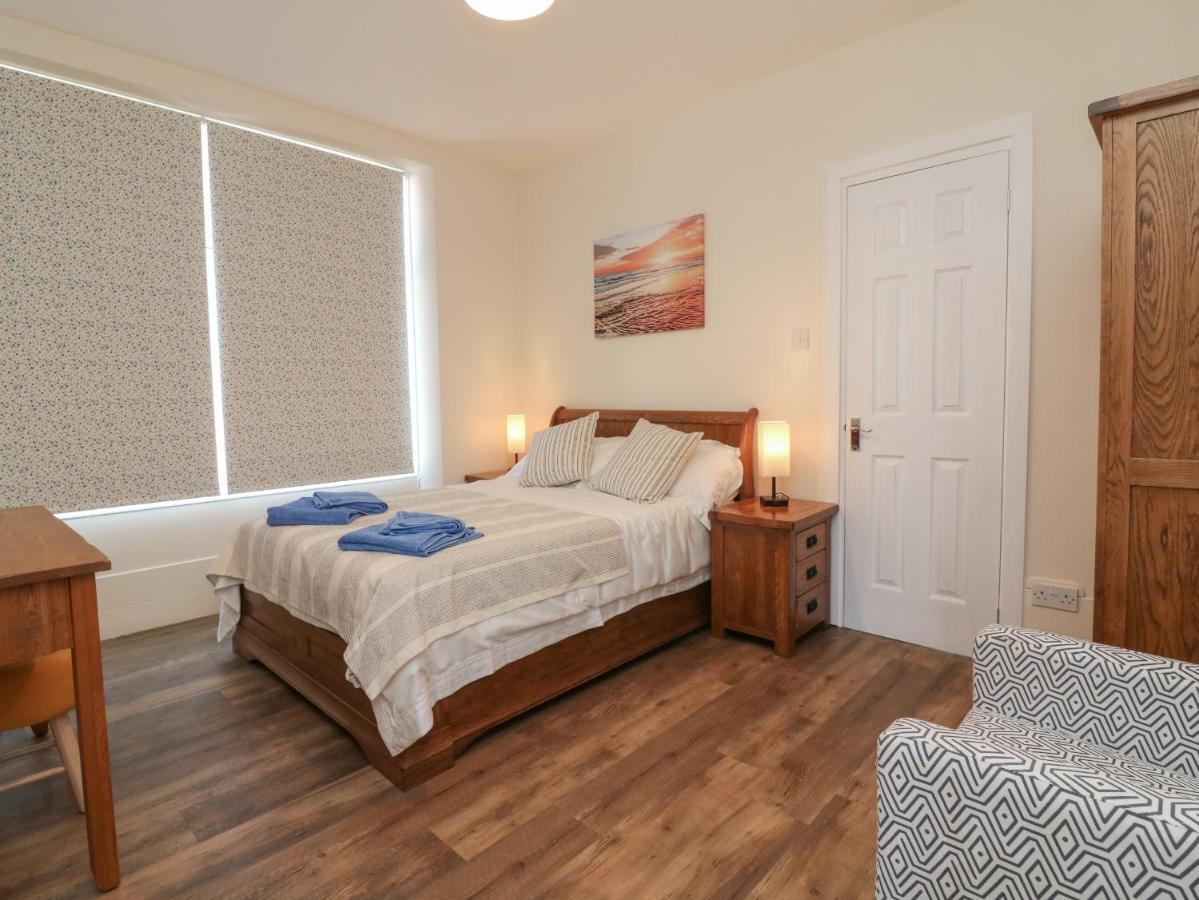 Apartment At The Bay *