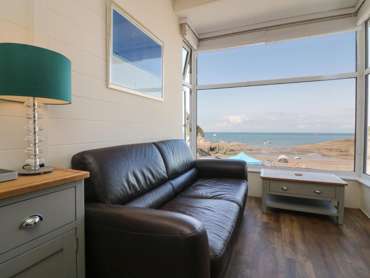 Apartment At The Bay *